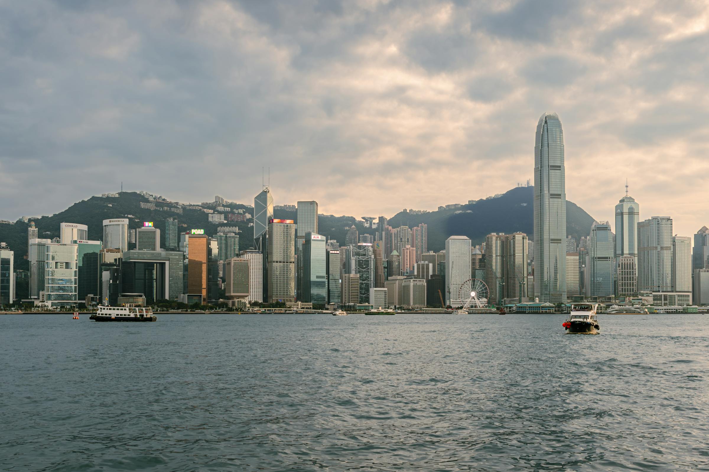 Victoria Harbour, Hong Kong